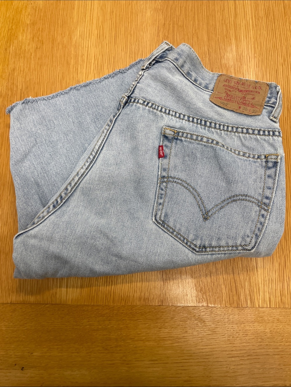 Levi's Men's Light Blue Straight Leg Jeans - Signature Back Pocket